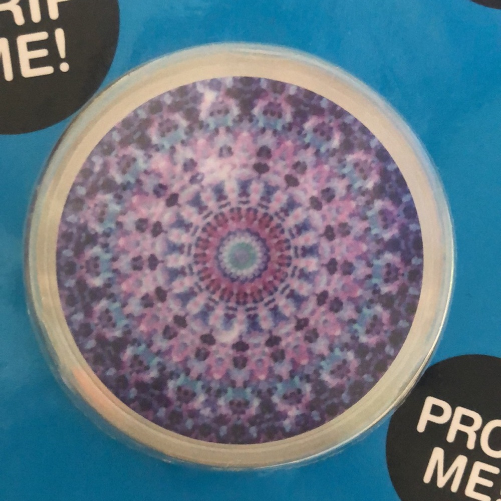 2 pop sockets - Picture 3 of 4